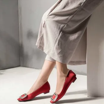2023 Весенне-осенние женские однослойные туфли на высоком каблуке со стразами и квадратной пряжкой, атласные туфли на плоской подошве с квадратным носком