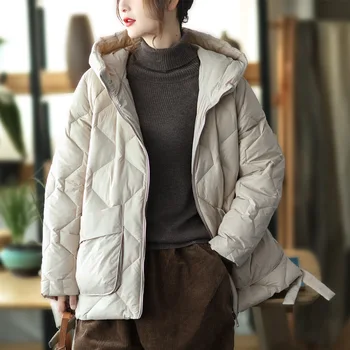2023 Корейское Модное зимнее теплое женское пальто Свободного Кроя Большого Размера На утином пуху С капюшоном, Теплая Толстая пуховая куртка, Пальто для женщин